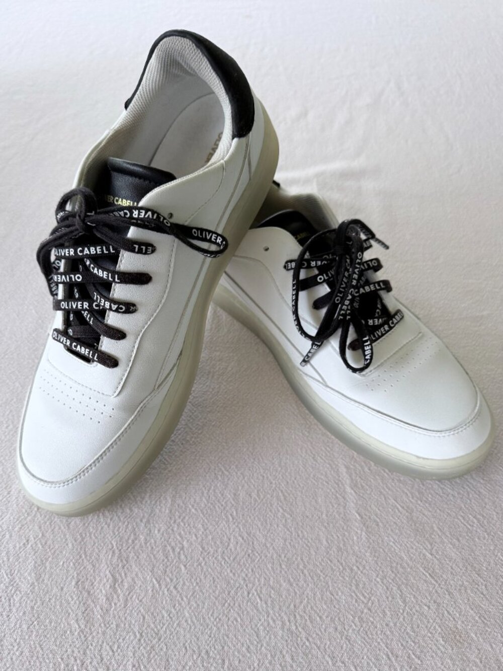 Oliver Cabell Low 1 White Leather Sneakers with Black Heel | Men’s US 10